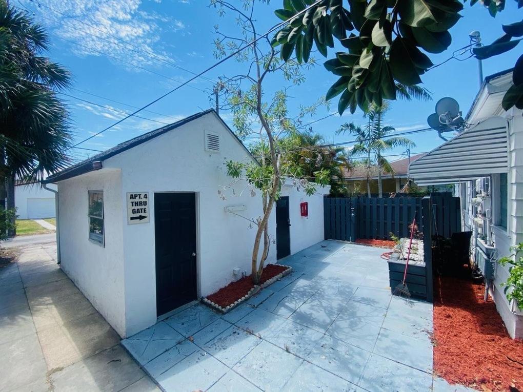 Steps To Beach & Downtown! Spacious Beach Bungalow #2 레이크워쓰 외부 사진