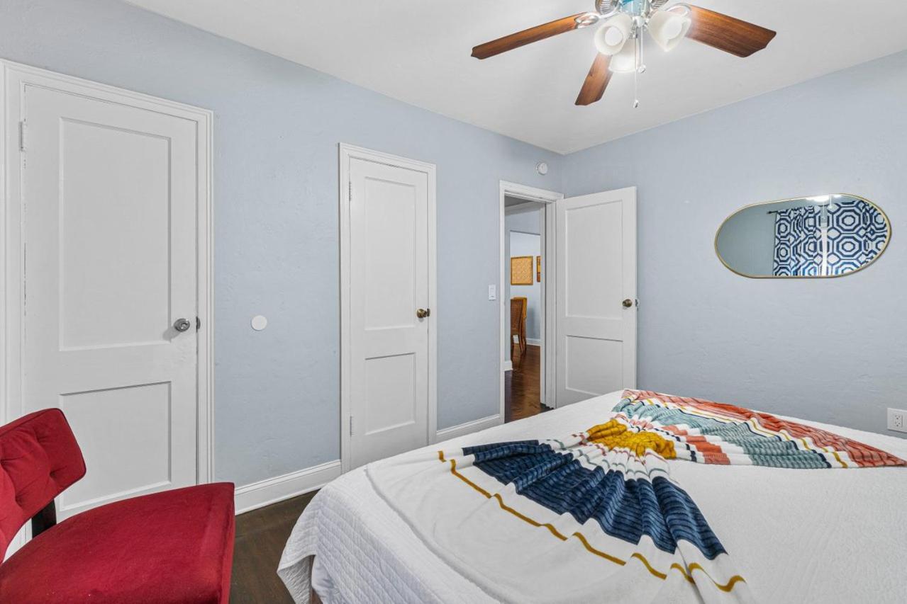 Steps To Beach & Downtown! Spacious Beach Bungalow #2 레이크워쓰 외부 사진